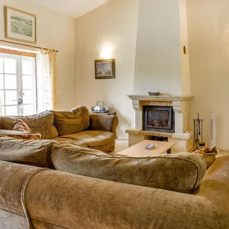 Dom wakacyjny Secluded Holiday In Lacapelle-biron With Swimming Pool *
