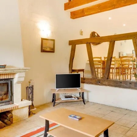 Dom wakacyjny Secluded Holiday In Lacapelle-biron With Swimming Pool *