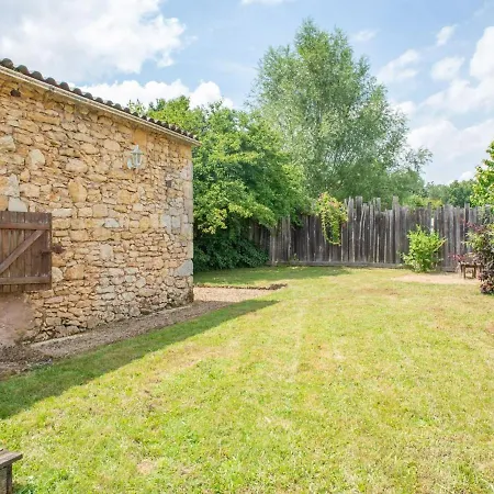 Dom wakacyjny Secluded Holiday In Lacapelle-biron With Swimming Pool Lacapelle-Biron