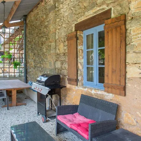 Secluded Holiday In Lacapelle-biron With Swimming Pool Dom wakacyjny *
