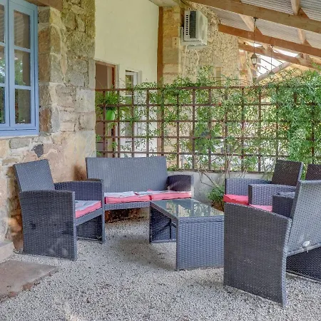 Secluded Holiday In Lacapelle-biron With Swimming Pool Dom wakacyjny Lacapelle-Biron